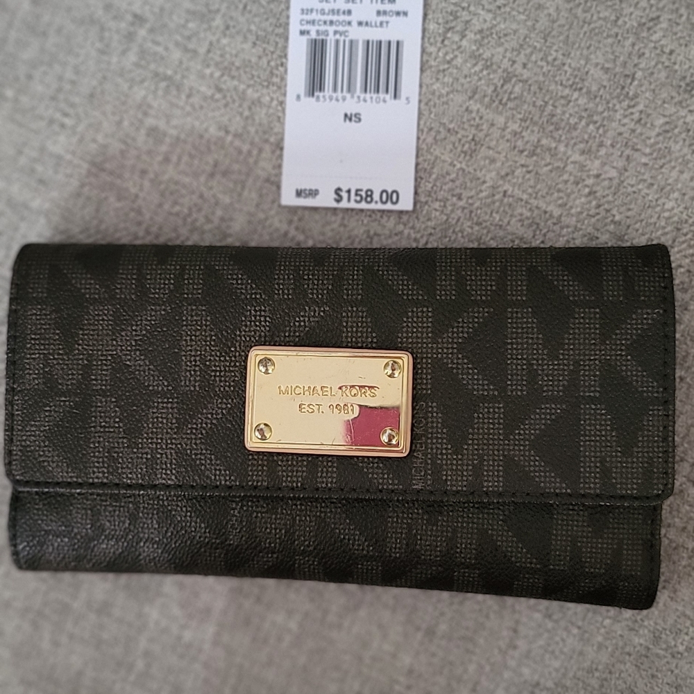 Michael Kors wallet